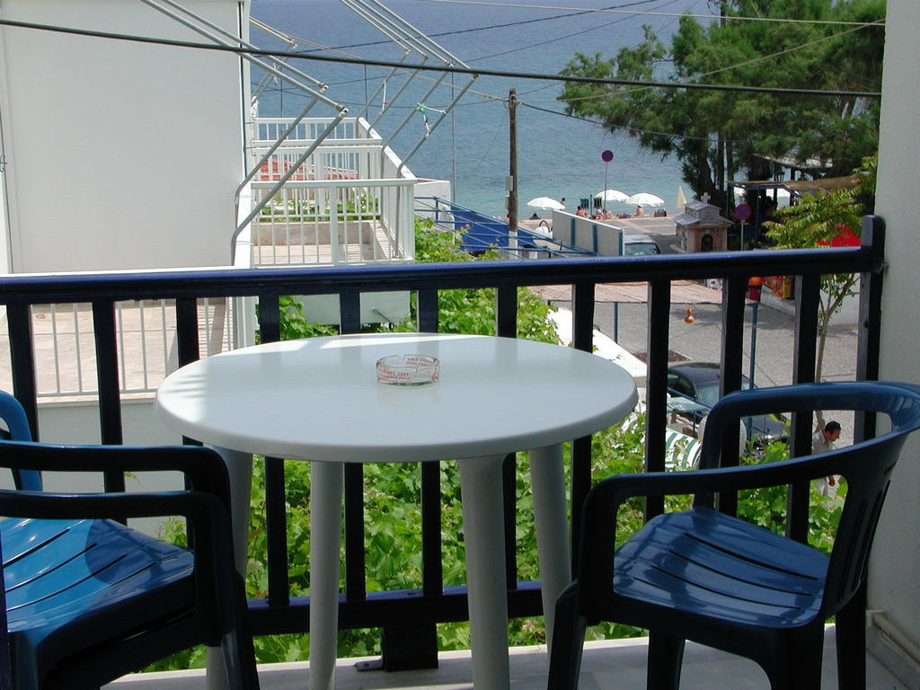 Apartment To Kamari *