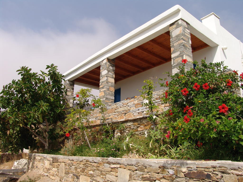 Manthos Place Mylopotas