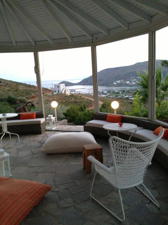 Kymothoi & Pool Bar Gavrio