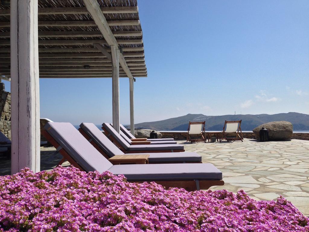 Aparthotel Yakinthos 4*