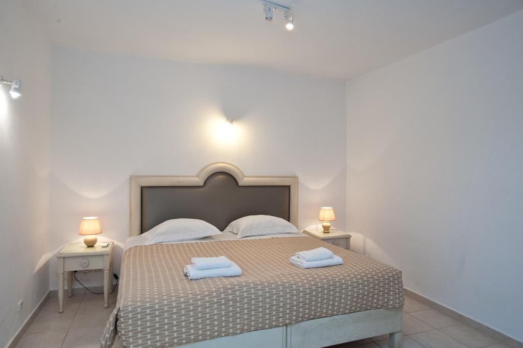 Aparthotel Gelos House