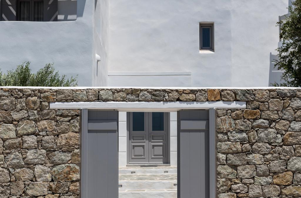 Seven Glinado Naxos