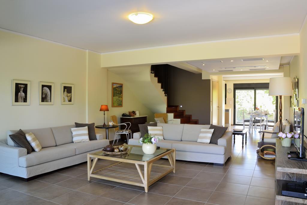Villa Ismini *