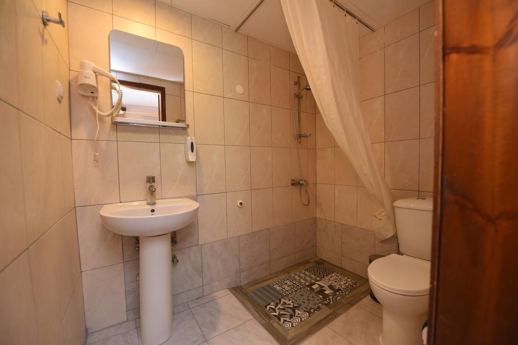 Hotel Pelli 3*