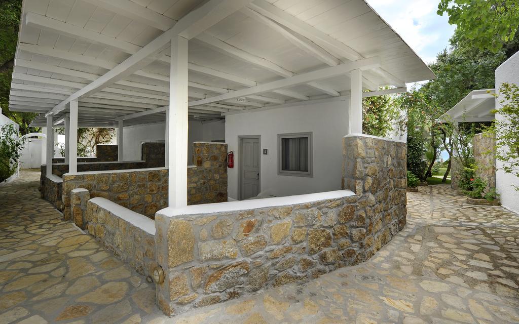 Akti Oneirou Camping And Bungalows