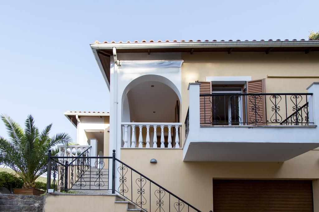 Victoria Lefkada City