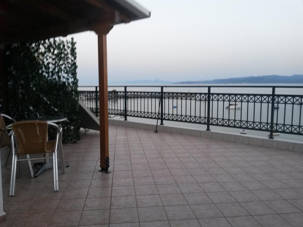 Delfinia Platanias (Thessaly)