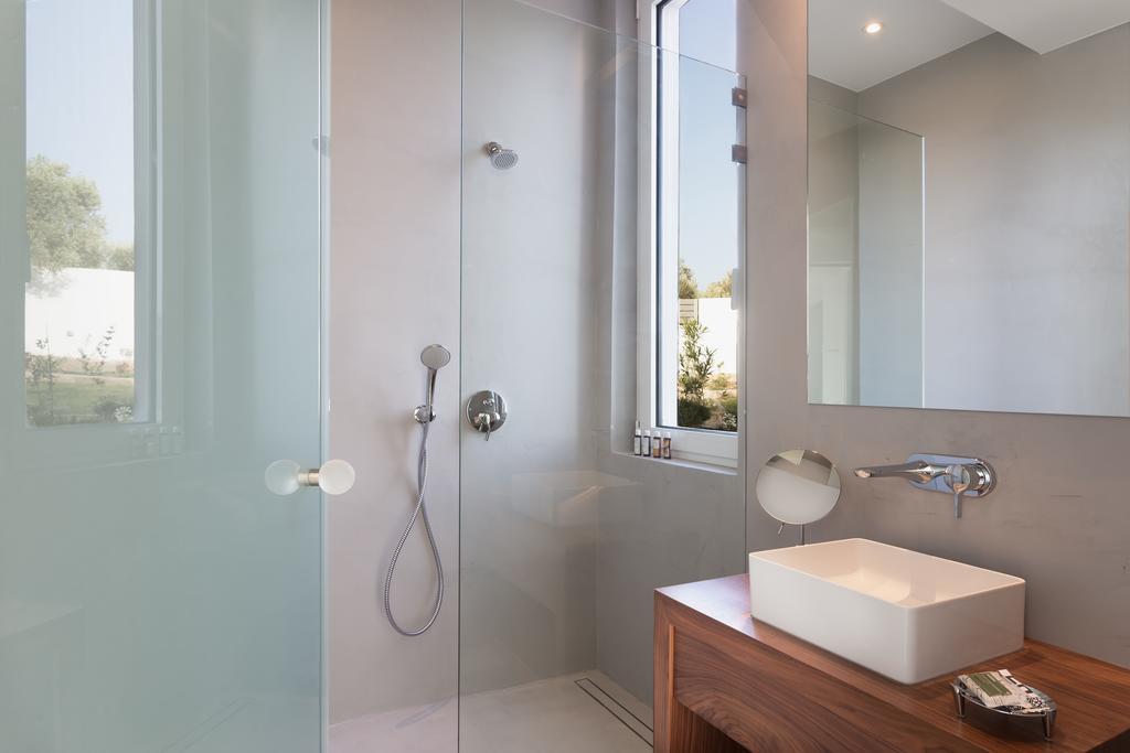Villa White Grace - A Seductive World Of Luxury *
