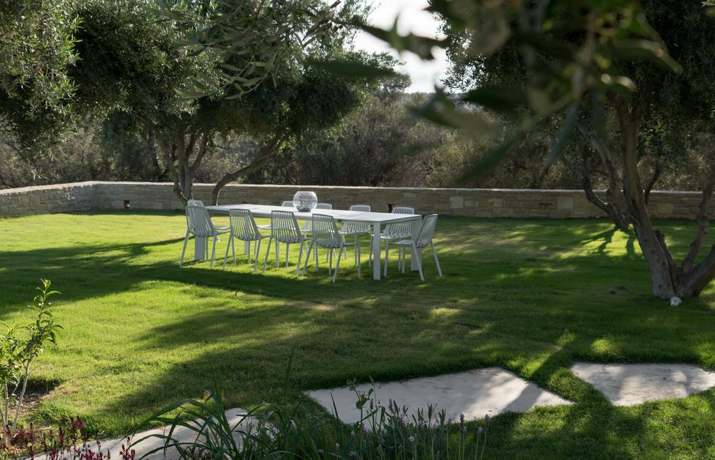 White Grace - A Seductive World Of Luxury Pigi (Crete)