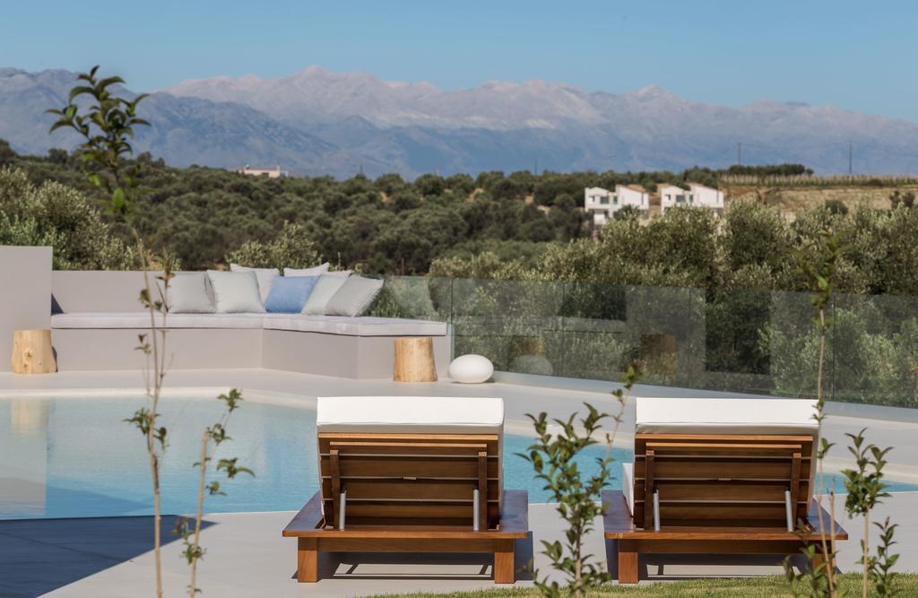 White Grace - A Seductive World Of Luxury Pigi (Crete)
