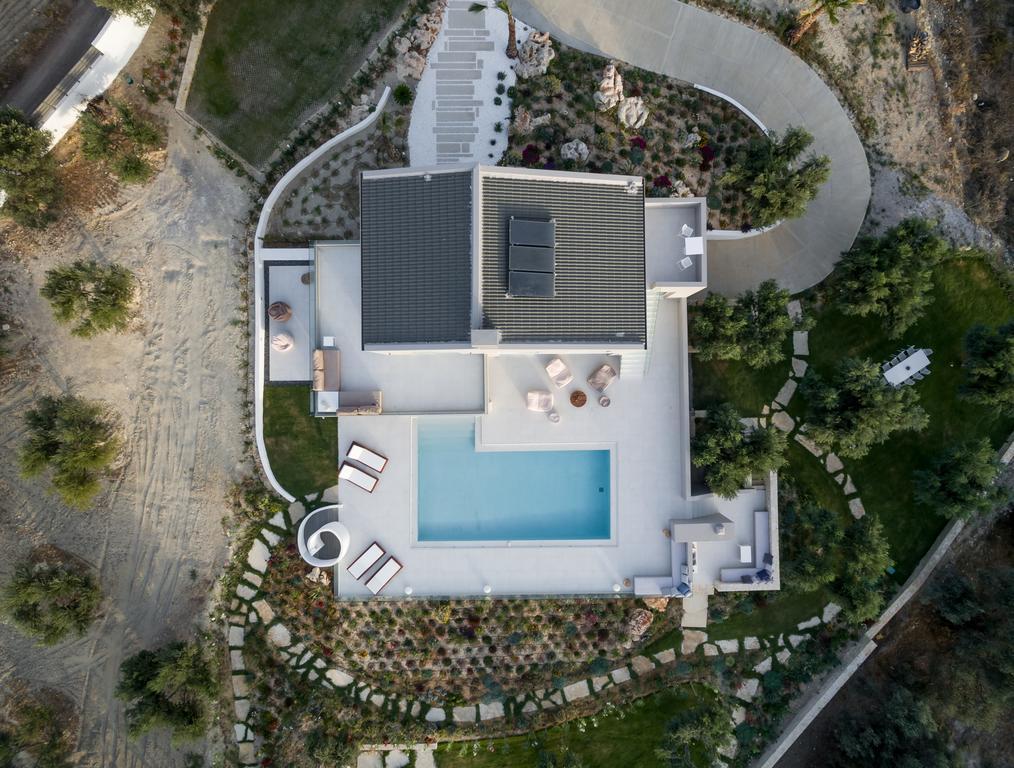 Villa White Grace - A Seductive World Of Luxury *