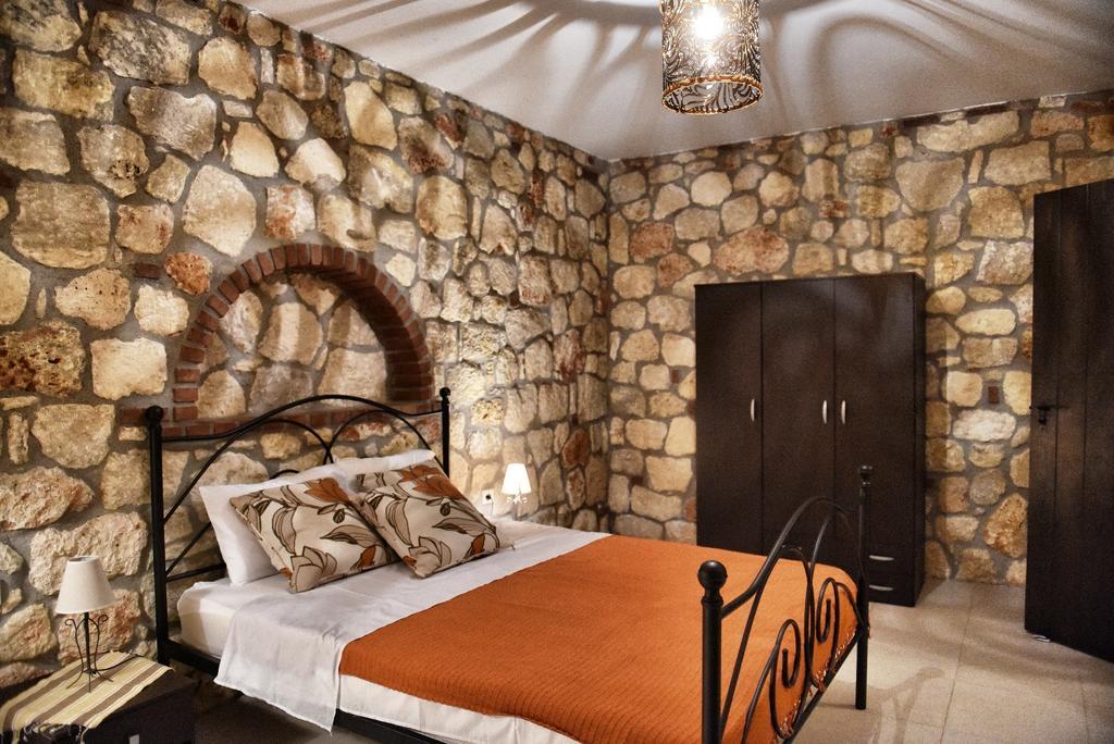 Stone Villas Psakoudia