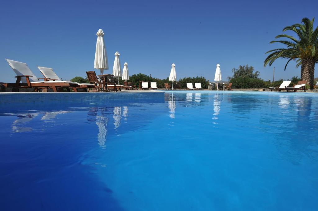 Eri Hotel 3*