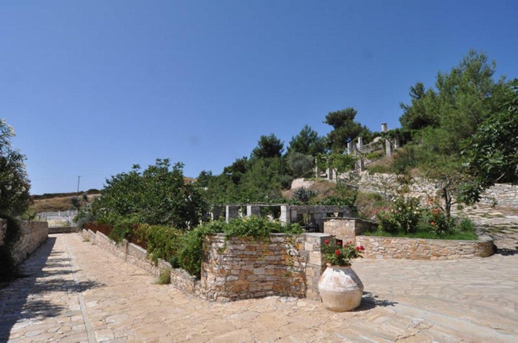 Arsinoi Stonehouses Apartment *