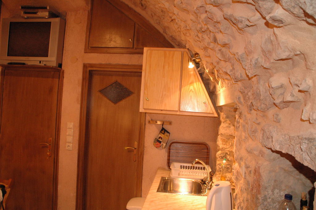 Holiday home Stoneapartments, γ κωσταλοσ και σια οε *