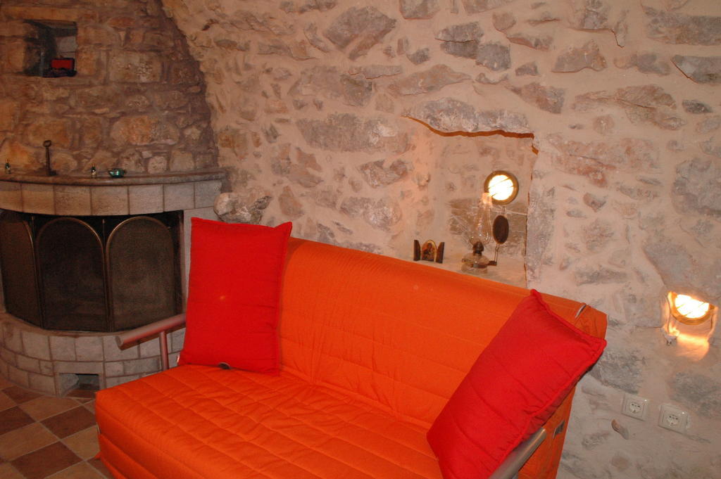 Holiday home Stoneapartments, γ κωσταλοσ και σια οε