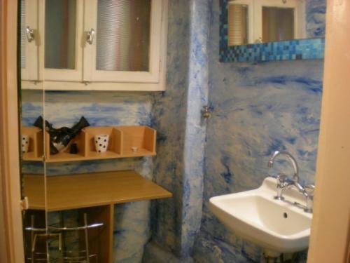 Adonis Guest house