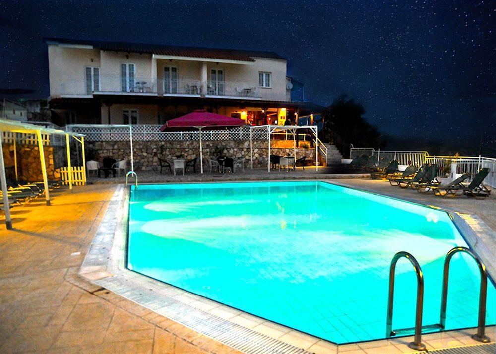 Lefteris Village Hotel 3*