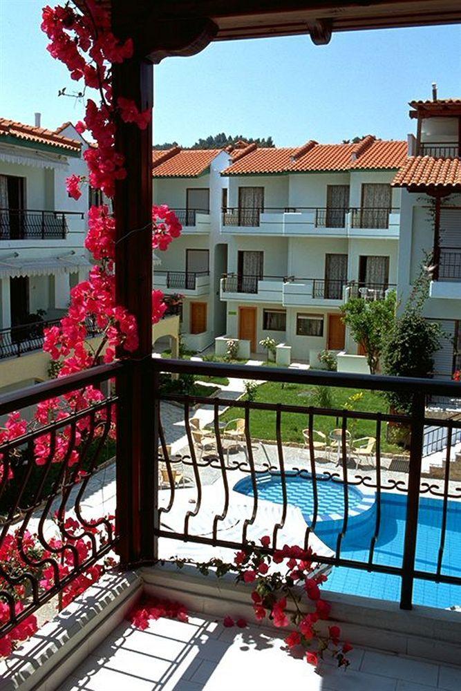 Pelli Hotel 3*