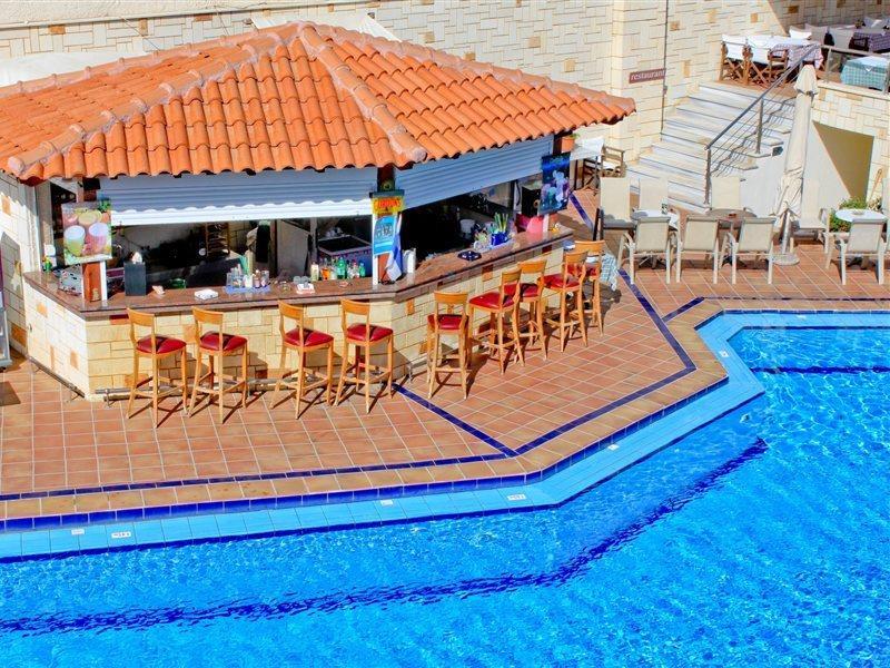 Porto Hotel Kalamaki (Chania)