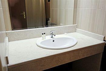 Leonidas & Aparthotel Rethymno (Crete)