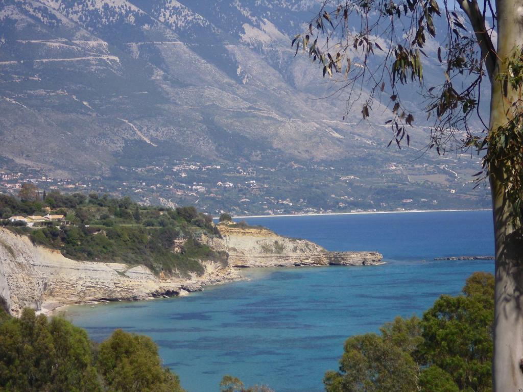 Kefallonia Bay Spartia (Kefalonia)