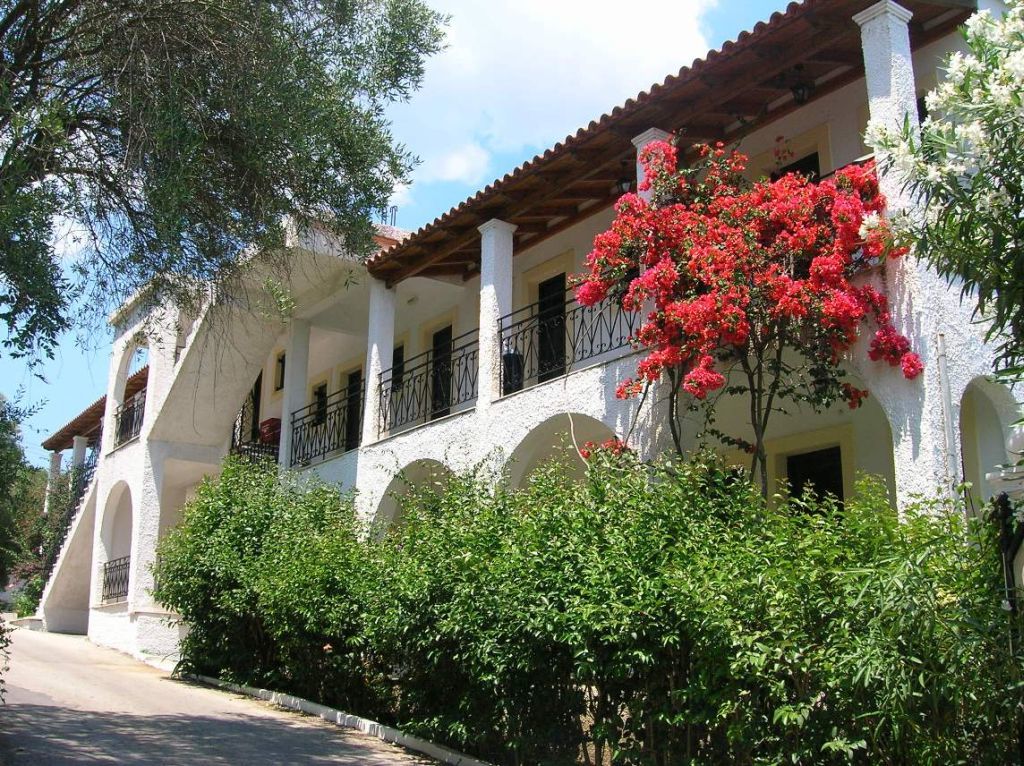Yannis Corfu Hotel 3*