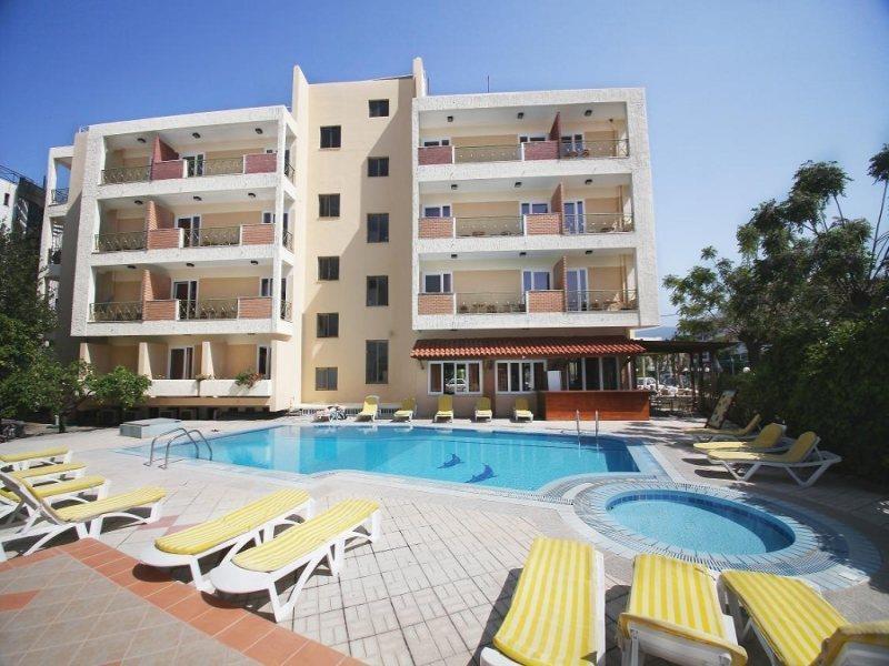 Pavlos Hotel 2*