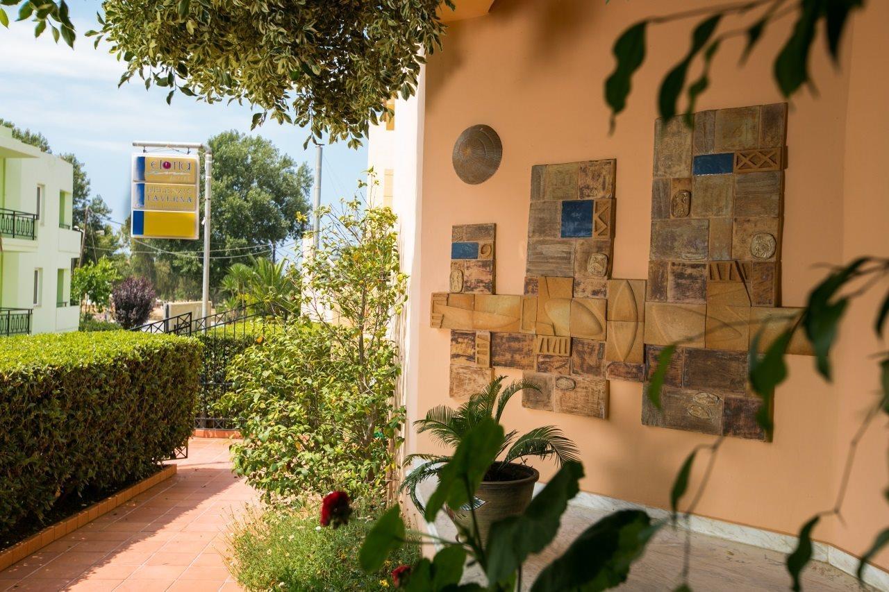 Elotia Hotel 3*