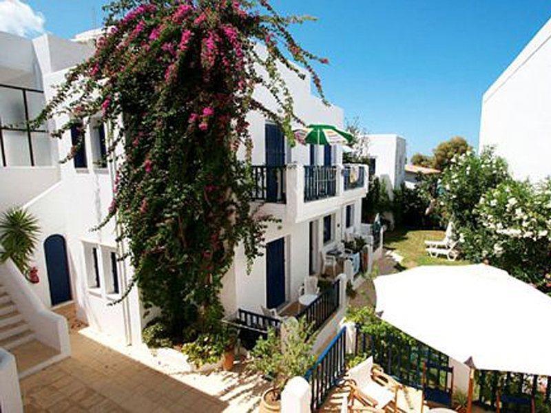 Astra Aparthotel Kato Daratso
