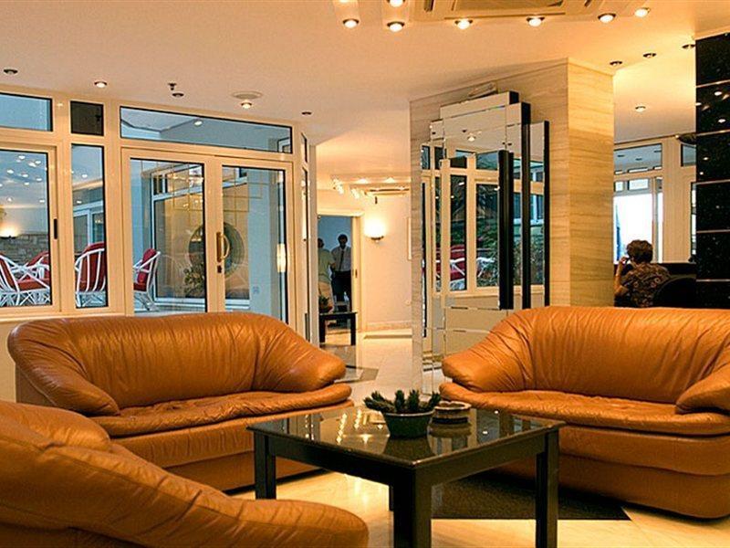 Alantha Aparthotel 2*