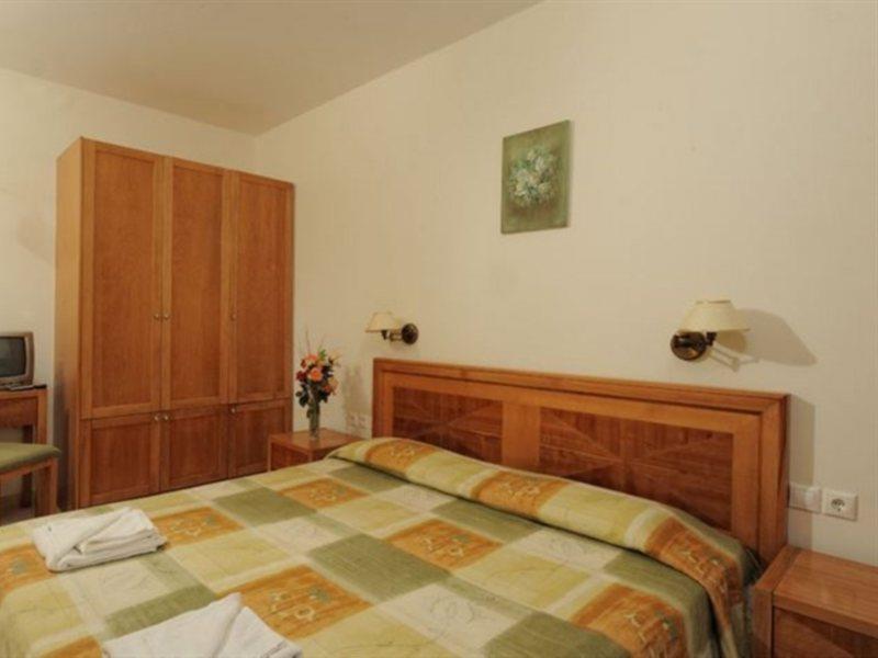 Mary & Mary Royal 3* Platanes (Rethymno)