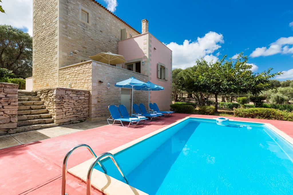 Estate Maroulas