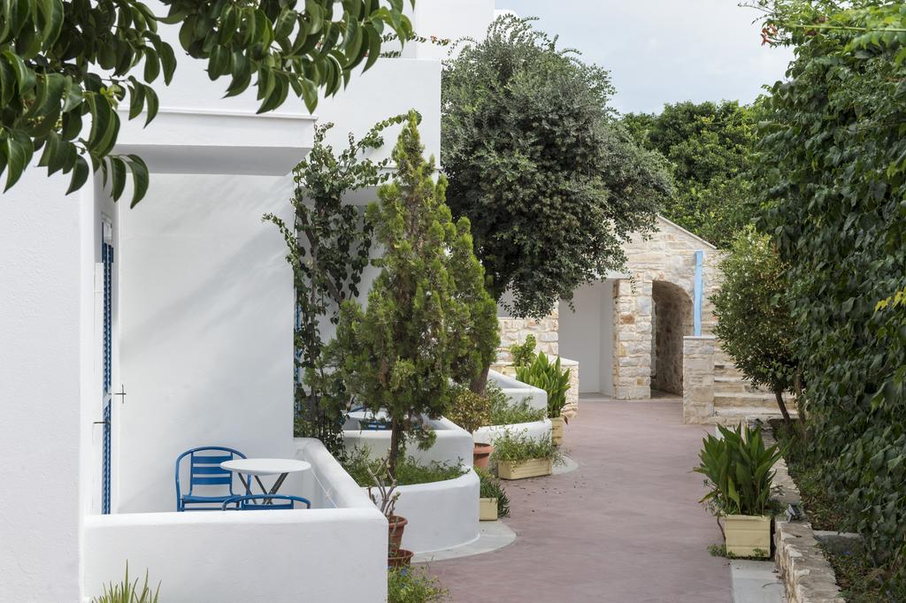 Aegeon Parikia (Paros)