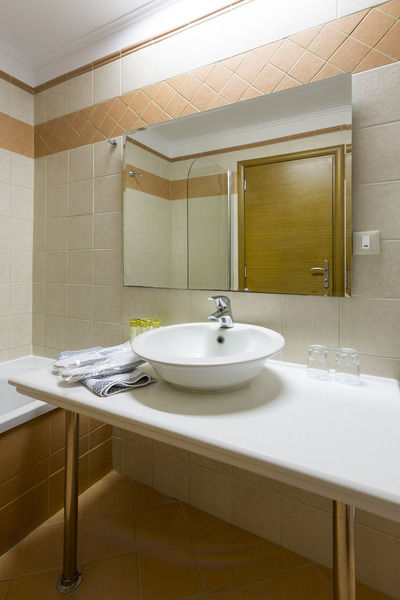 Hotel Grecian Castle Chios 4*