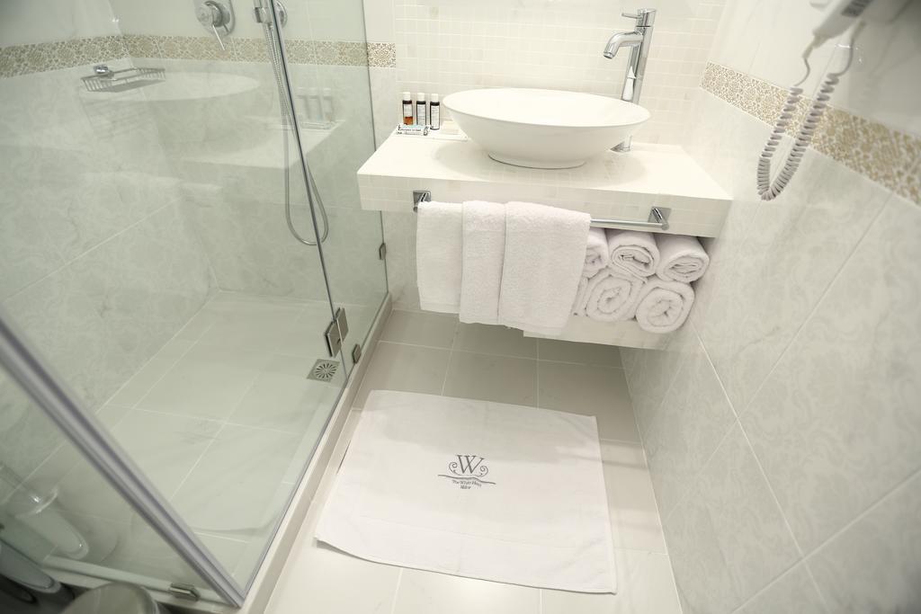 The White Bed & Breakfast 2*