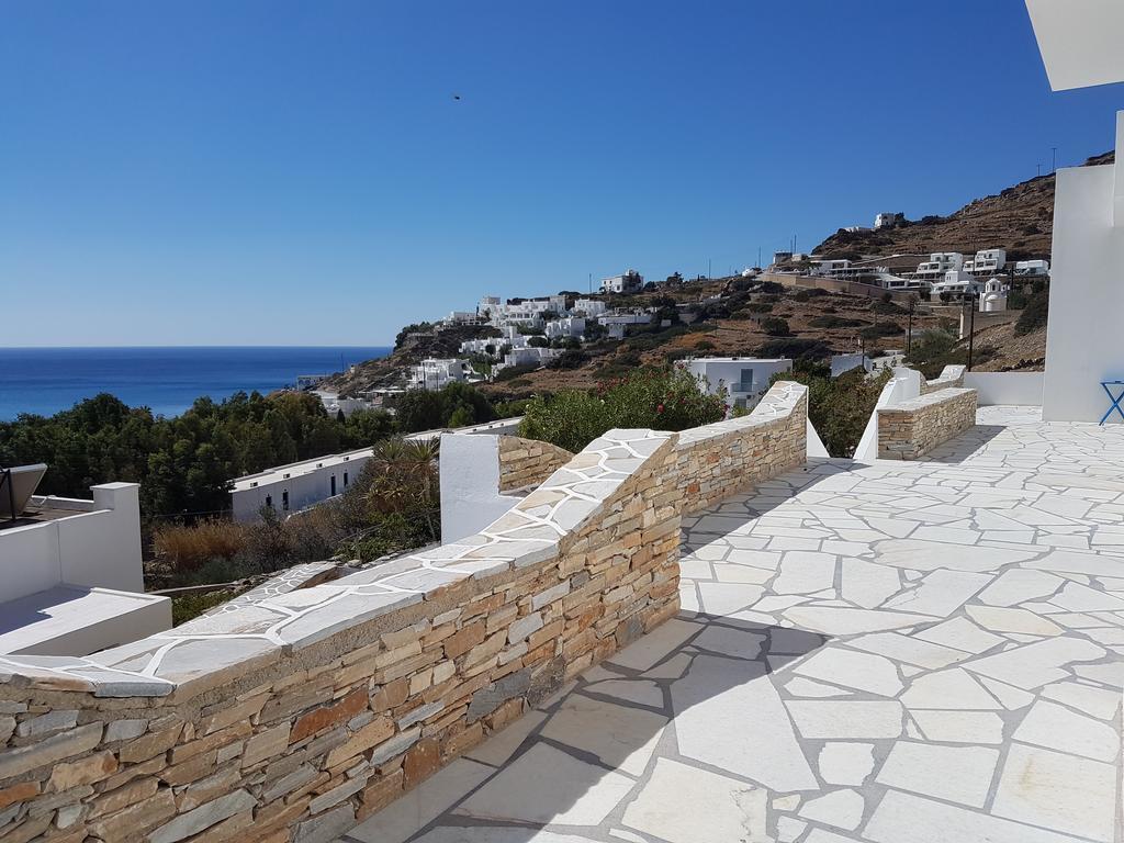 Manthos Place Aparthotel Mylopotas