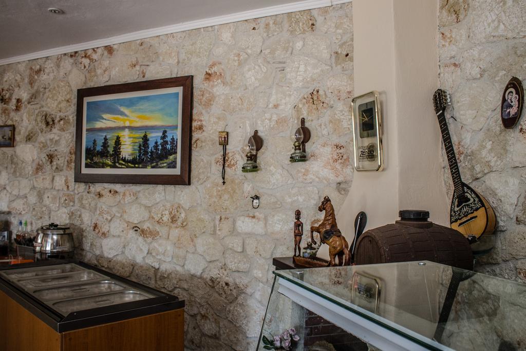 Hotel Ilios