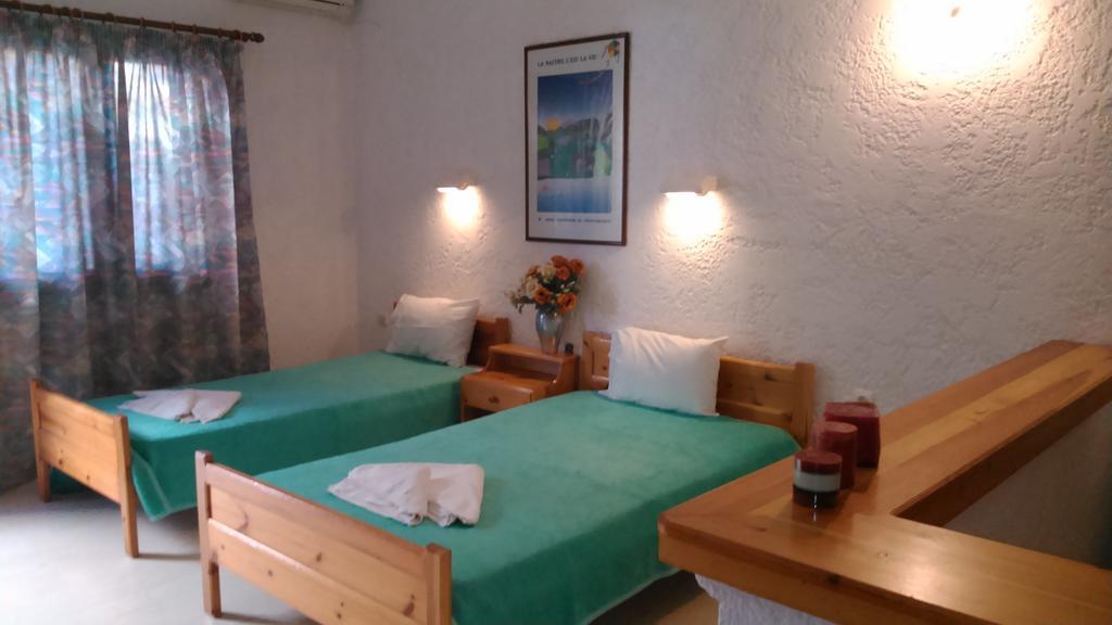 Hotel Fotula Agia Pelagia (Crete)