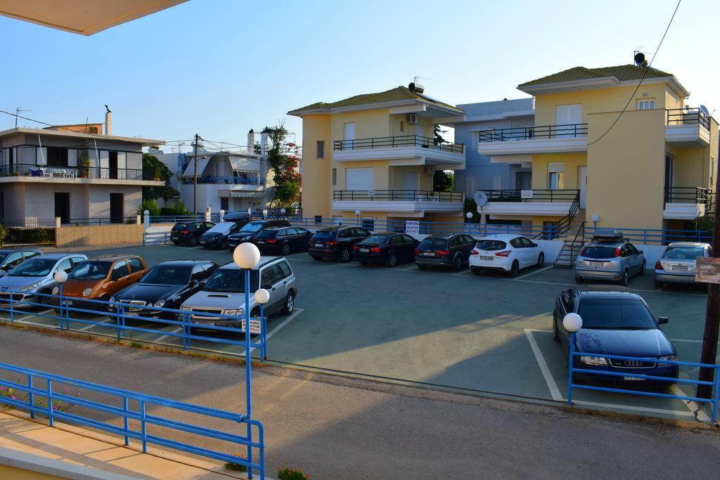Adonis Aparthotel