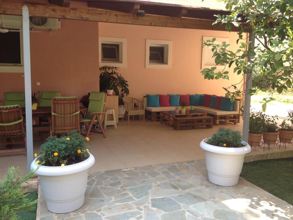 Peaceful Corner Apartment Preveza