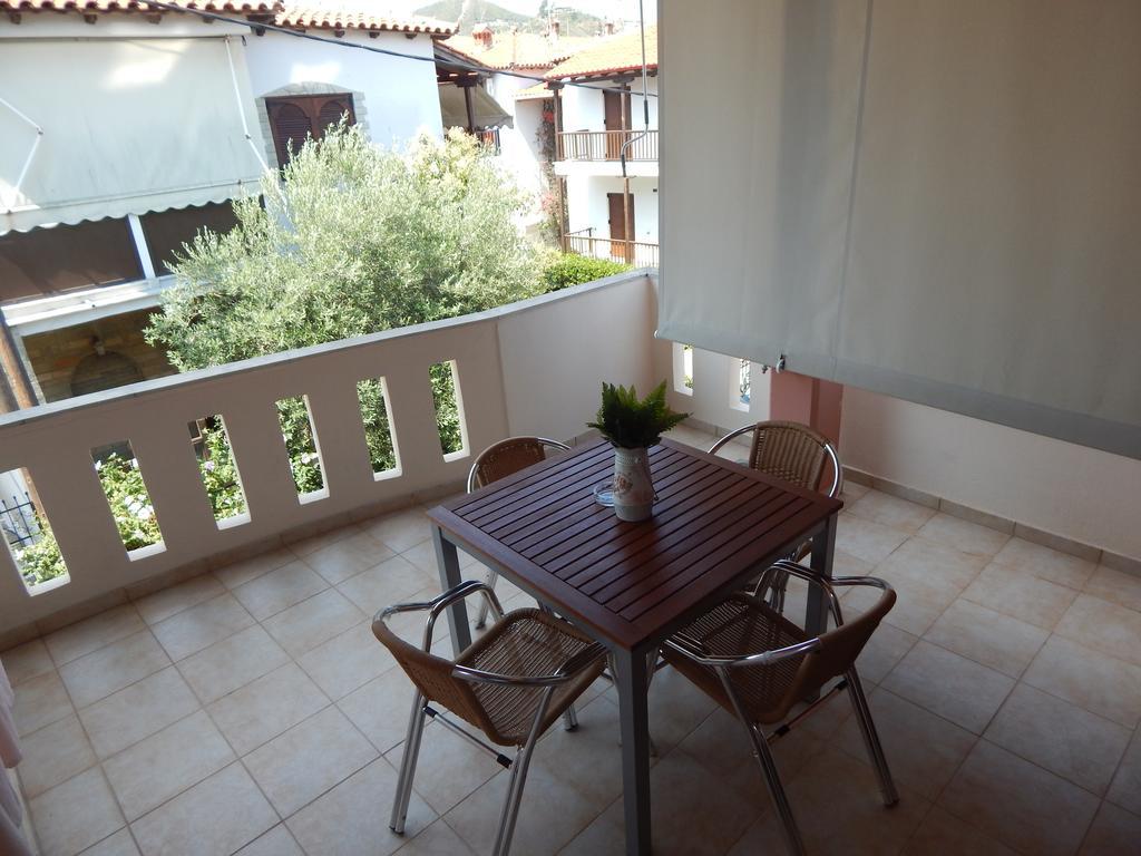Kripis Studio Apartment Pefkochori