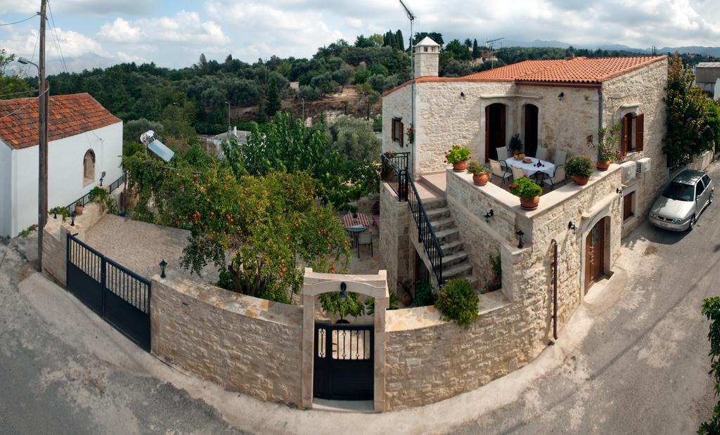 Archontiko Rodomeli Holiday home *