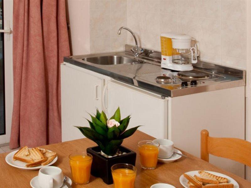 Poseidonia Aparthotel Ixia (Rhodes)