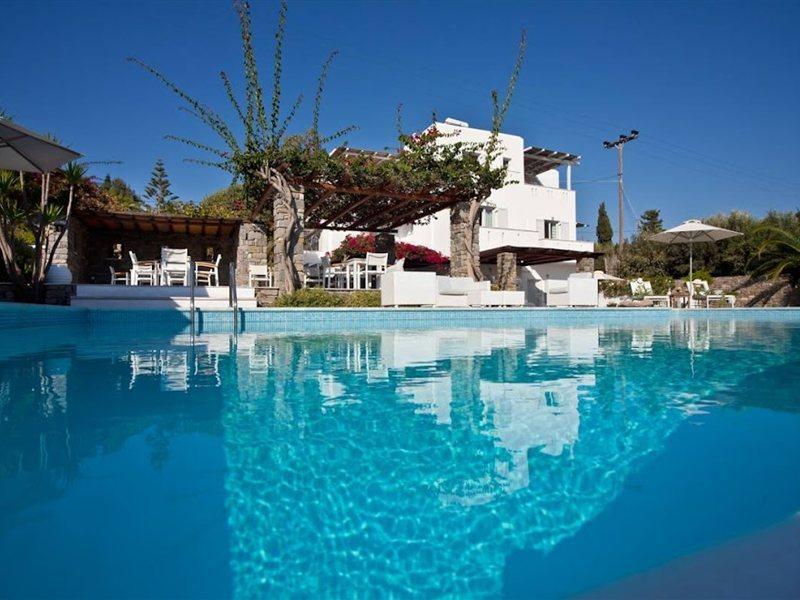 Roses Hotel 2*