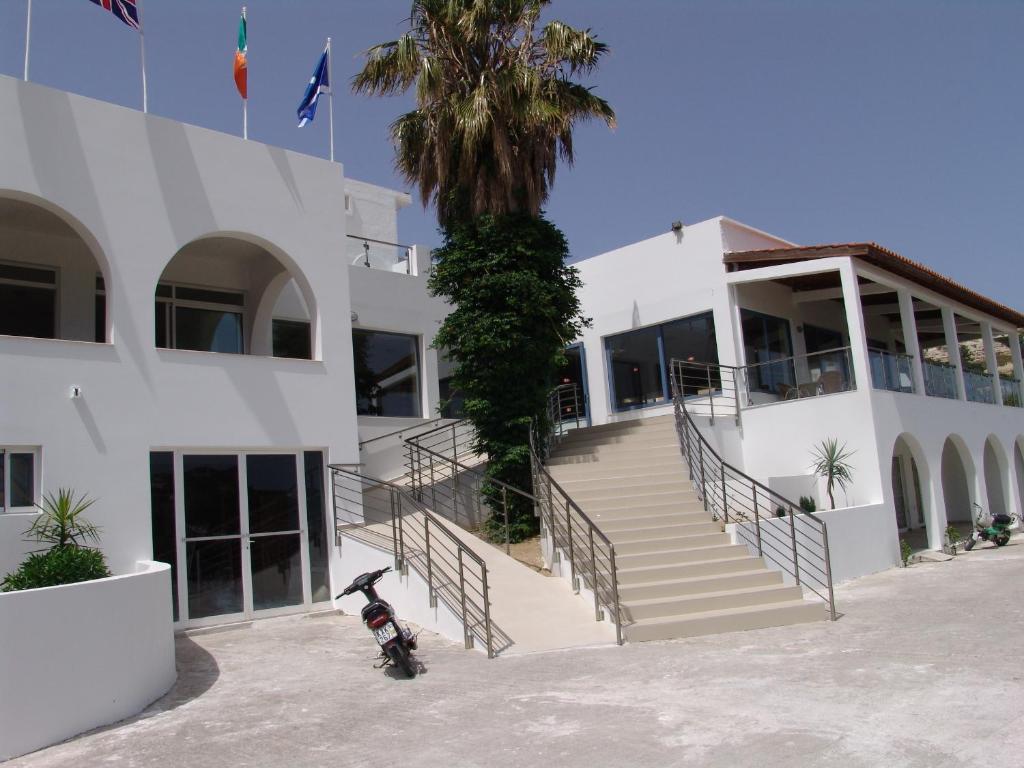 Hermes Hotel 3*