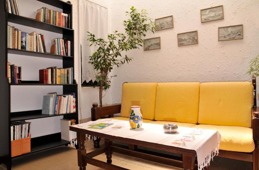Marina Guest house 2*