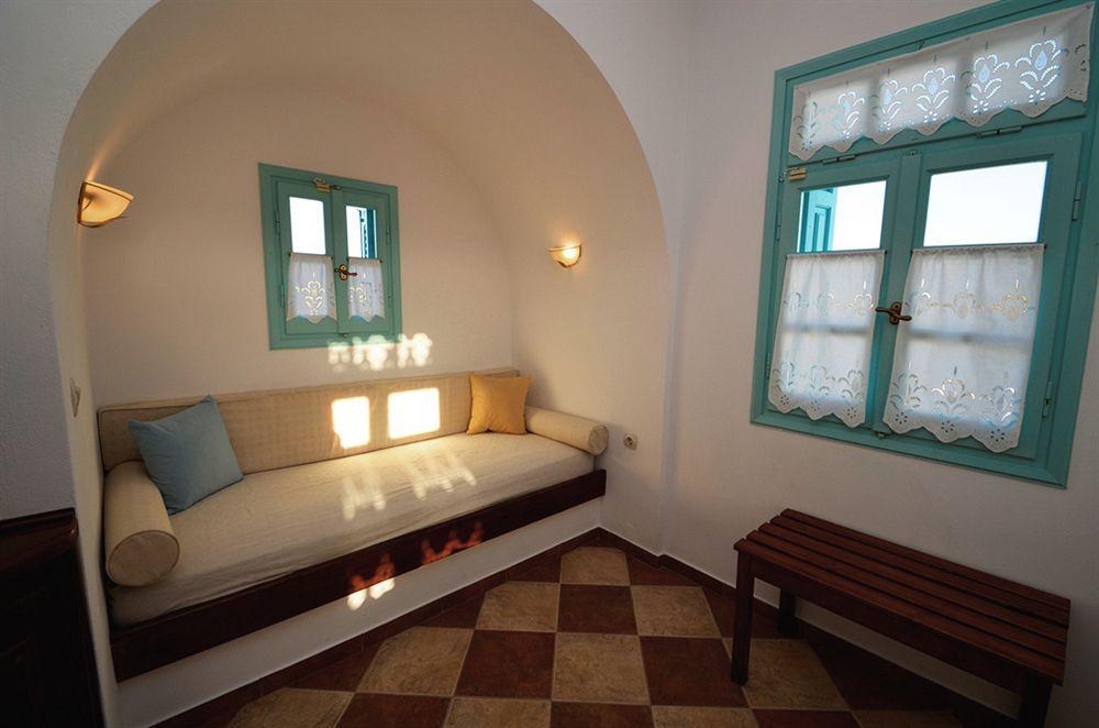 Guest house Glarakia Adamantas (Milos)
