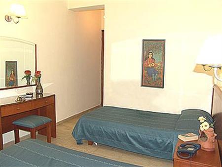 Lato Hotel