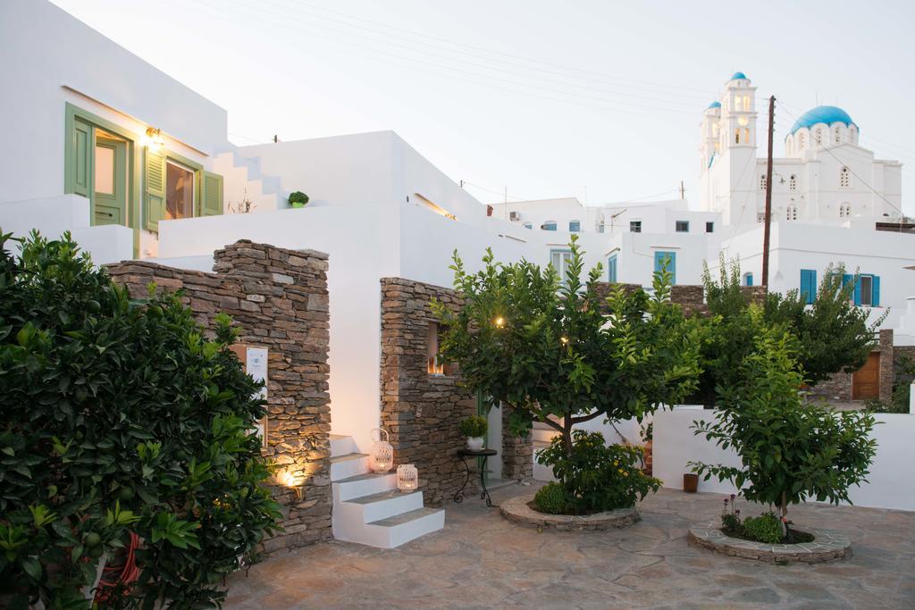 Geronti Moscha * Apollonia (Sifnos)